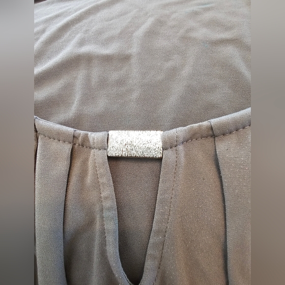 Womens Top - Picture 2 of 6